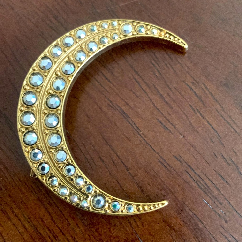 Kirks Folly a slice of the moon pin brooch
